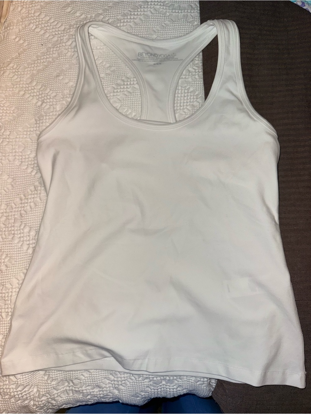 Beyond Yoga White Racerback Tank - Seamless Stretch Active Top